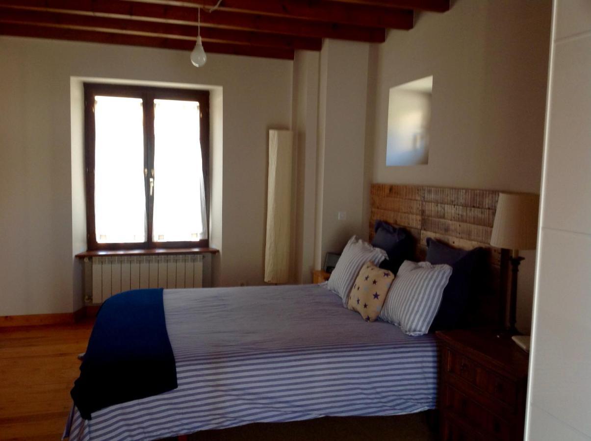 Casa De La Tila Apartment อาเรนัส เด กาบราเลส ภายนอก รูปภาพ