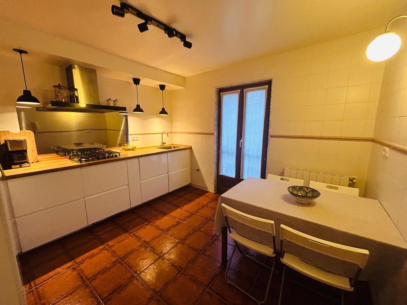 Casa De La Tila Apartment อาเรนัส เด กาบราเลส ภายนอก รูปภาพ